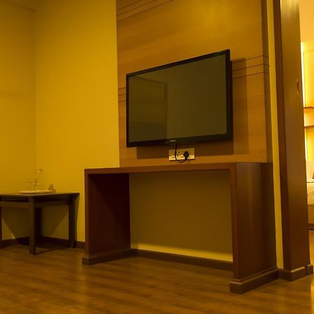 Hotel Sri Sakthi Tiruppur Εξωτερικό φωτογραφία