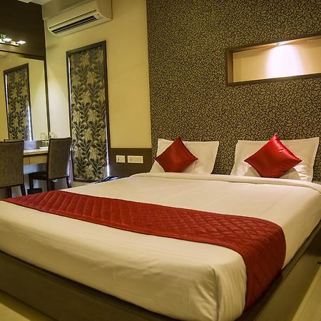Hotel Sri Sakthi Tiruppur Εξωτερικό φωτογραφία