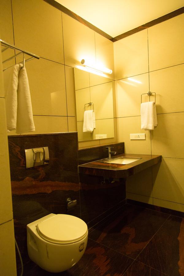 Hotel Sri Sakthi Tiruppur Εξωτερικό φωτογραφία