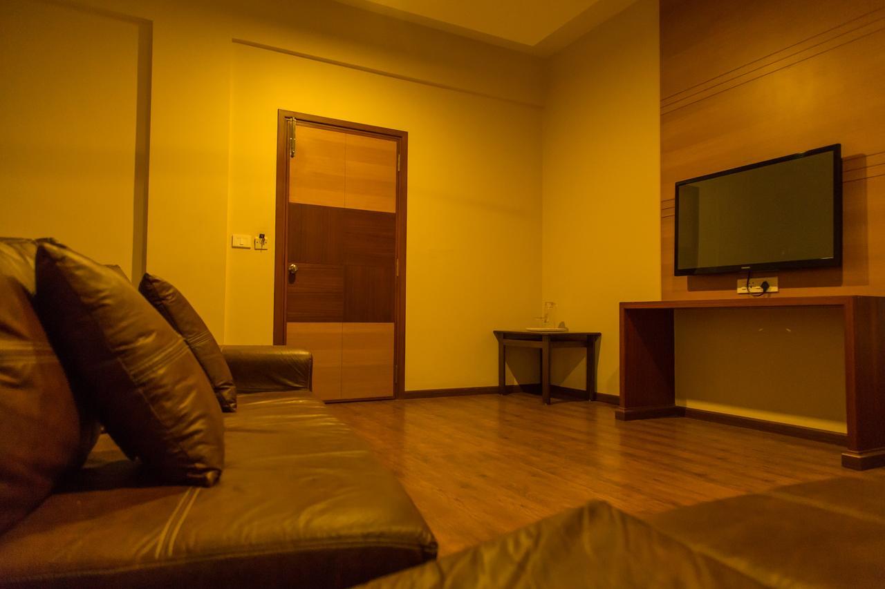 Hotel Sri Sakthi Tiruppur Εξωτερικό φωτογραφία